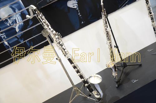 伊尔曼乐器（Earl Mann） 专业上低音与倍低音单簧管的卓越之选
